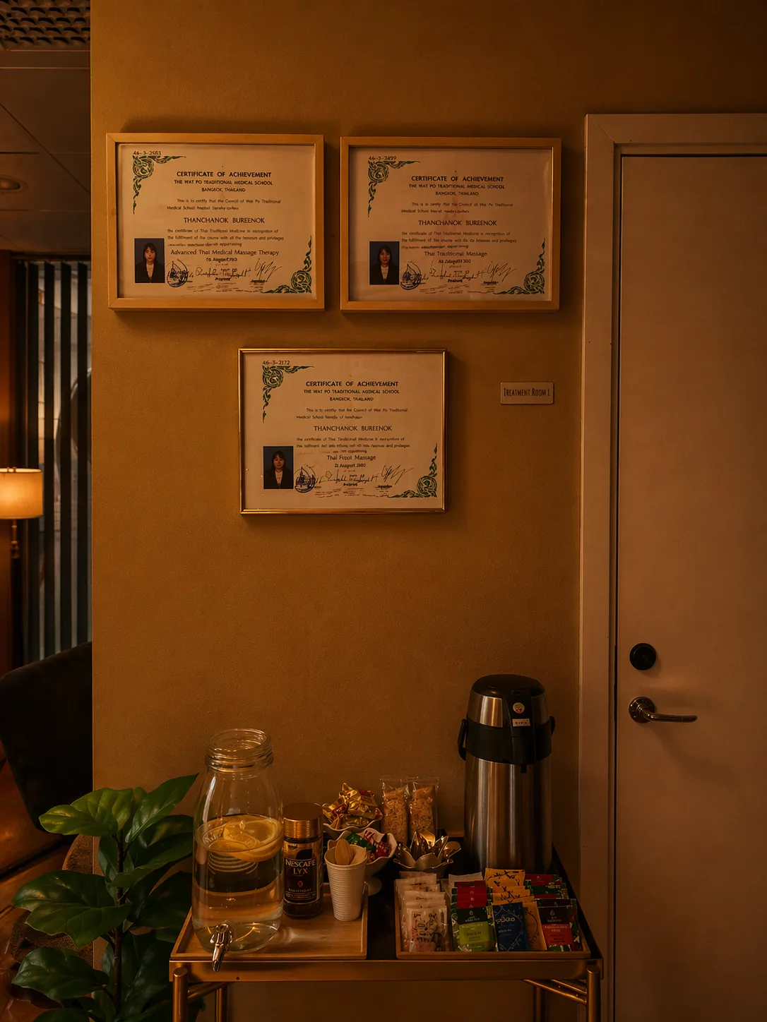 Te och tilltugg – Pakpon Home Relax